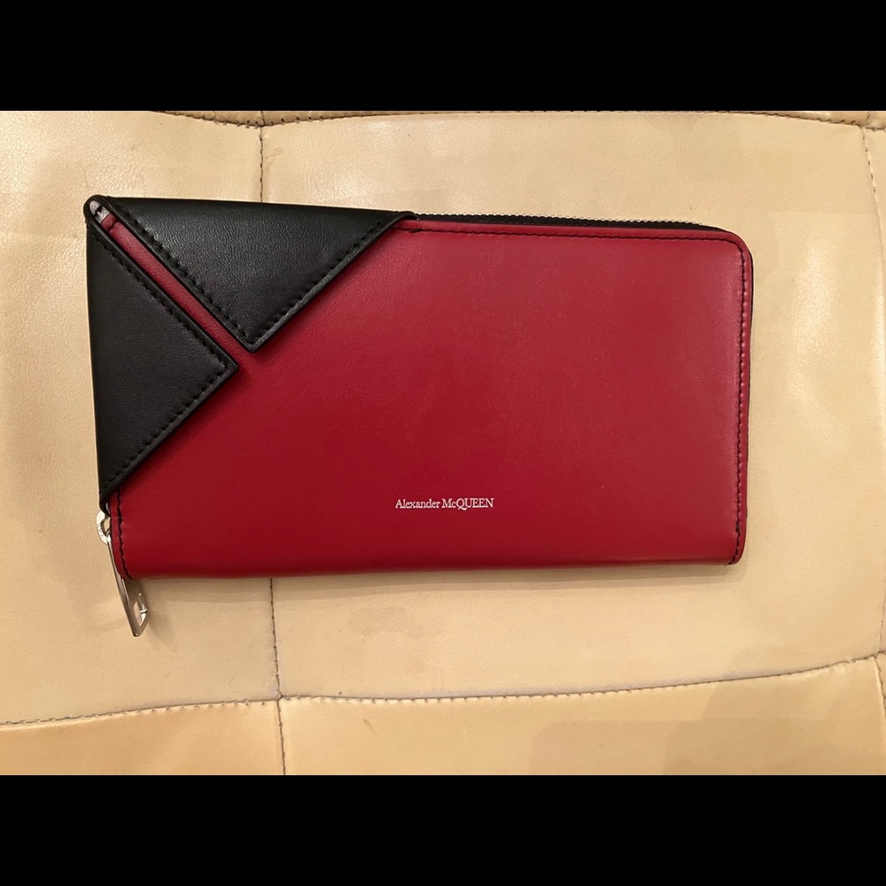 Alexander McQueen wallet butterfly model black
